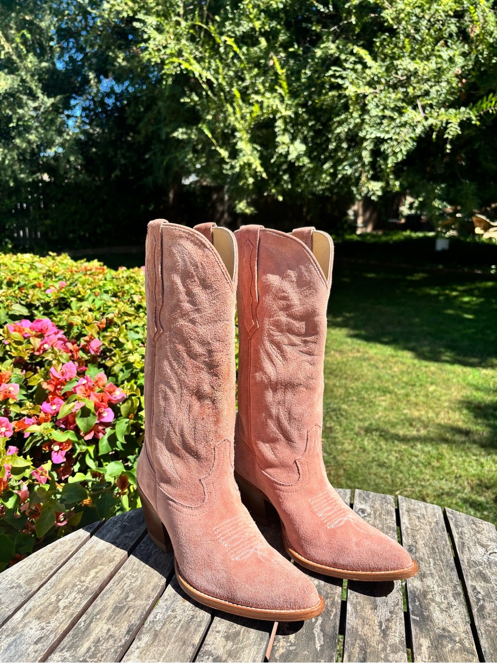 Idyllwind Women's Pink Suede Western Boots